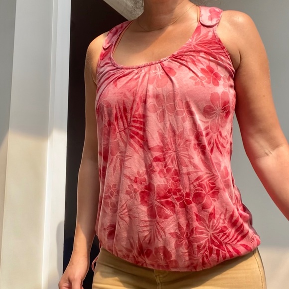 SzM / Miss Chievous Floral Sleeveless Top - Picture 6 of 12